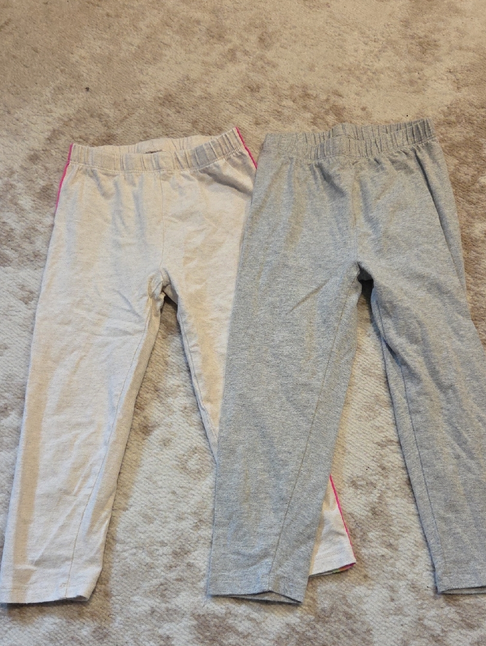 Gap Soft Cotton Cropped Leggings - Light Gray & Tan with Pink Trim